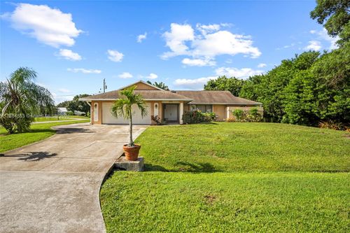 515 Se Nome Dr, Port St. Lucie, FL, 34984-8945 | Card Image