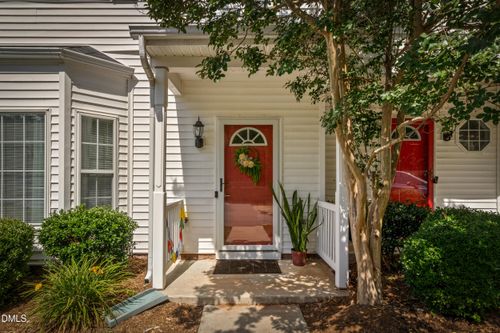 215 Pointe Crest Ct, Cary, NC, 27513-5735 | Card Image