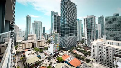 2305 - 55 Sw 9th St, Condo with 1 bedrooms, 2 bathrooms and null parking in Miami FL | Image 1