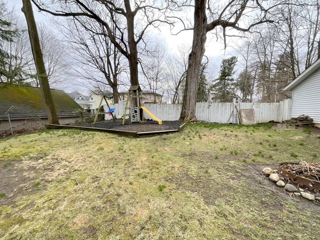 323 N Marshall Ave, House other with 3 bedrooms, 3 bathrooms and null parking in Marshall MI | Image 33