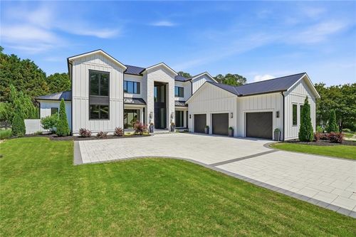 1267 Thomas Cir, Roswell, GA, 30075-3401 | Card Image