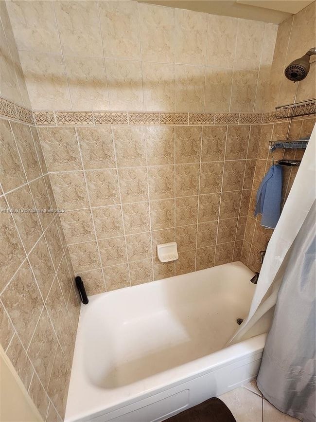APT-320 - 2881 Ne 32 Nd St, Condo with 1 bedrooms, 1 bathrooms and null parking in Fort Lauderdale FL | Image 17