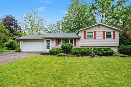 52685 Bamford Dr, South Bend, IN, 46637-4406 | Card Image