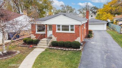 963 S Stratford Avenue, House other with 3 bedrooms, 2 bathrooms and 6 parking in Elmhurst IL | Image 1