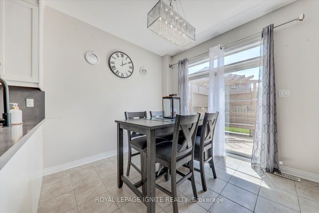 102 Garrardview St, House other with 4 bedrooms, 4 bathrooms and 2 parking in Ajax ON | Image 10
