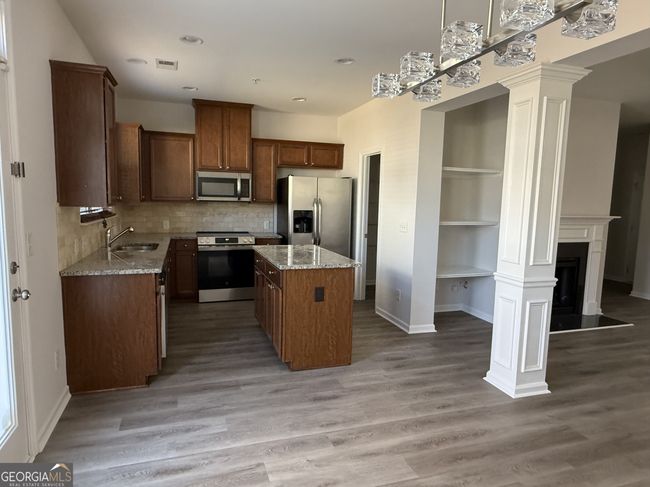 6375 Story Cir, Townhouse with 3 bedrooms, 3 bathrooms and null parking in Norcross GA | Image 6