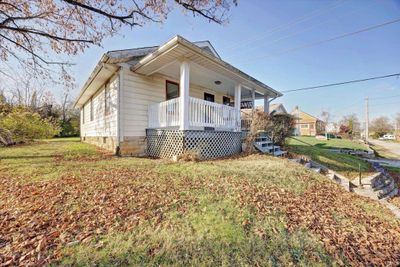 908 S Madison Street, House other with 3 bedrooms, 1 bathrooms and null parking in Bloomington IN | Image 2