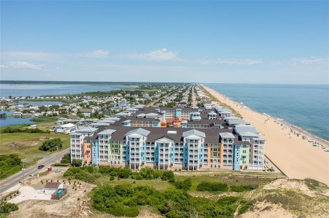 APT-121B - 3738 Sandpiper Rd, House attached with 2 bedrooms, 2 bathrooms and null parking in Virginia Beach VA | Image 8