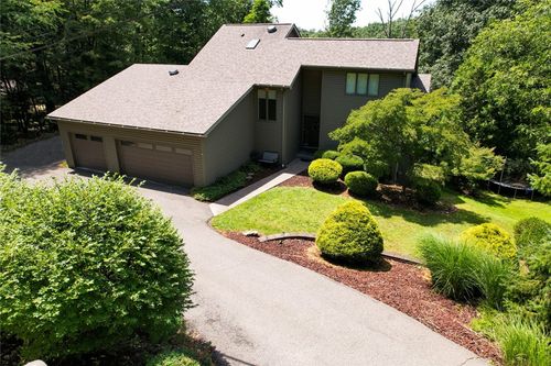 319 Lakewood Dr, Butler, PA, 16001-1636 | Card Image