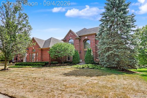 24034 Broadmoor Park Ln, Novi, MI, 48374-4317 | Card Image