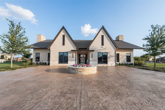 Front of Pool Clubhouse | Image 24