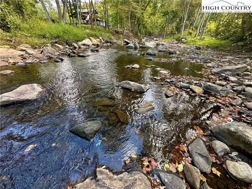 000 Pumpkin Patch Rd, Bakersville, NC, 28705 | Card Image