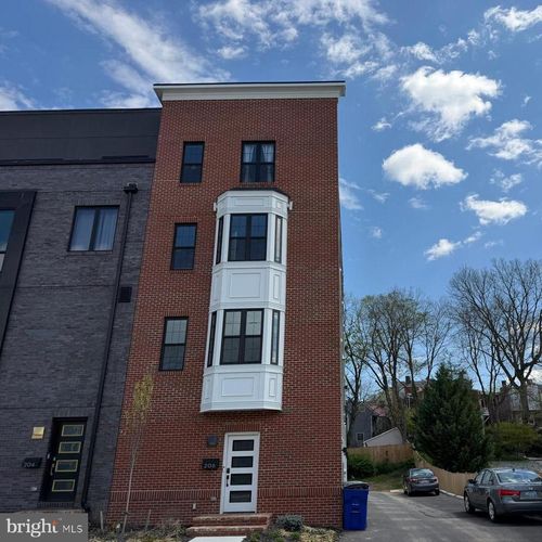 1-206 Broadway St, FREDERICK, MD, 21701-6502 | Card Image