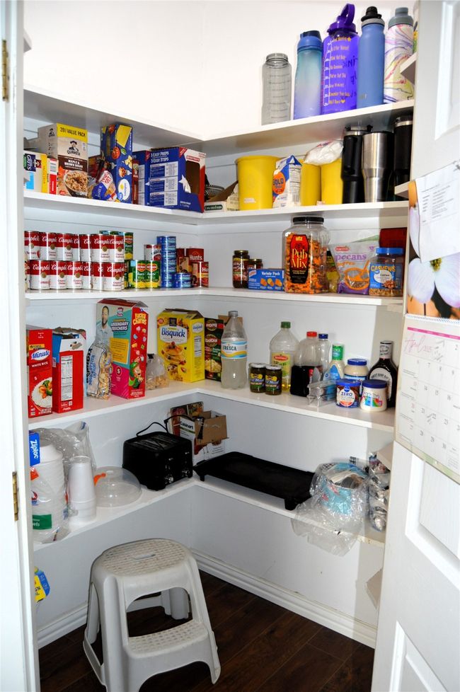 Walk in pantry | Image 31