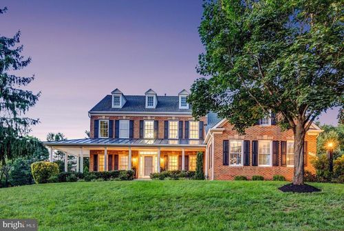 13520 Heritage Farms Dr, GAINESVILLE, VA, 20155-1332 | Card Image