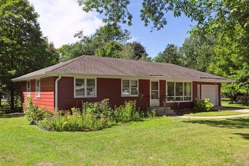 8 Central Ln, Northfield, MN, 55057-2608 | Card Image