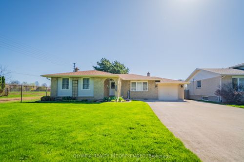 4284 Briarwood Ave, Niagara Falls, ON, L2E5W1 | Card Image