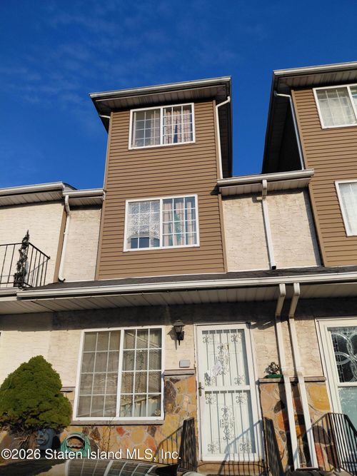 91 Long Pond Lane, Staten Island, NY, 10304 | Card Image