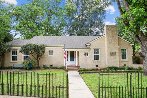 419 E Bell Ave, Crockett, TX, 75835-2843 | Card Image