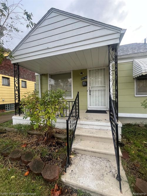 17130 Joann St, Detroit, MI, 48205-3164 | Card Image