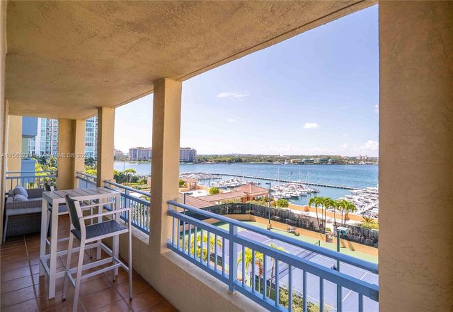 APT-1012 - 90 Alton Rd, Condo with 2 bedrooms, 2 bathrooms and null parking in Miami Beach FL | Image 22