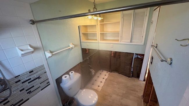 Primary bath | Image 20