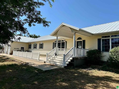 5827 105th Ave, Storm Lake, IA, 50588-7752 | Card Image