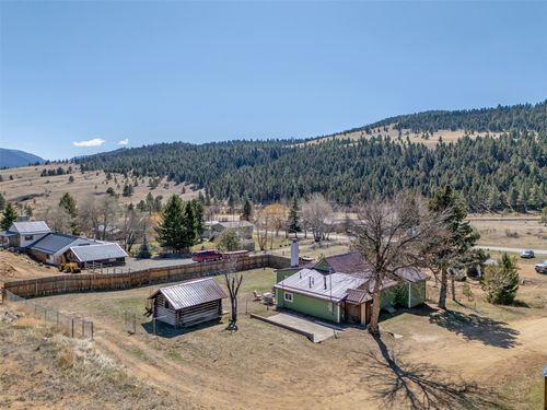 2 Bridges Ln, Jefferson City, MT, 59638-6442 | Card Image