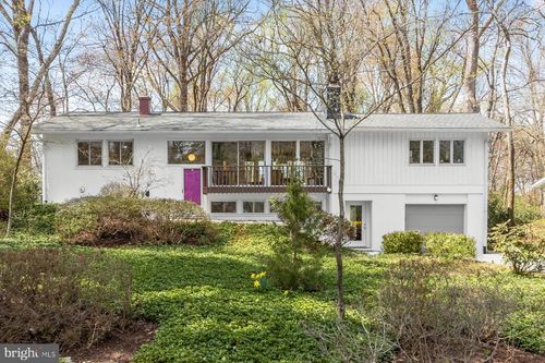 8104 Fenway Rd, BETHESDA, MD, 20817-2761 | Card Image