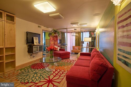101-8677 Greenbelt Rd, GREENBELT, MD, 20770-2431 | Card Image