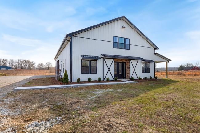 1807 Three Island Rd, Home with 3 bedrooms, 3 bathrooms and 5 parking in Walling TN | Image 24