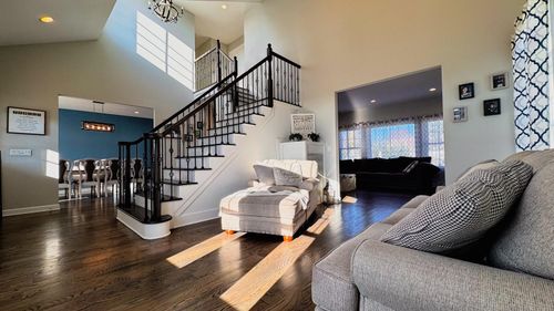 25 Ashley Cir, Manorville, NY, 11949-3257 | Card Image