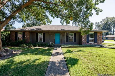 5333 Port Hudson Dr, House other with 3 bedrooms, 2 bathrooms and null parking in Baton Rouge LA | Image 1