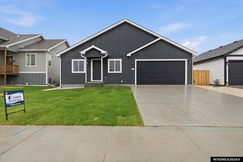 4758 Pontiac St, Mills, WY, 82644-5134 | Card Image