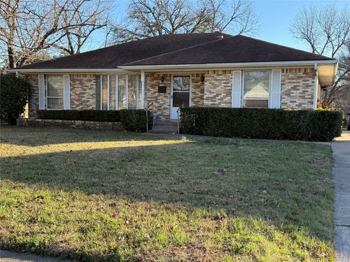 2142 Riverway Dr, Dallas, TX, 75227-8118 | Card Image