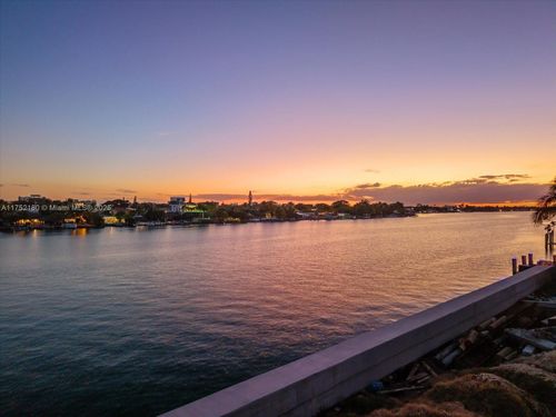 700 88th St, Surfside, FL, 33154-3341 | Card Image