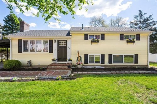 64 Holliston St, Medway, MA, 02053-1427 | Card Image