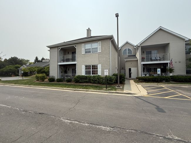 UNIT-102 - 774 Gary Ave, Condo with 2 bedrooms, 2 bathrooms and 2 parking in Carol Stream IL | Image 27
