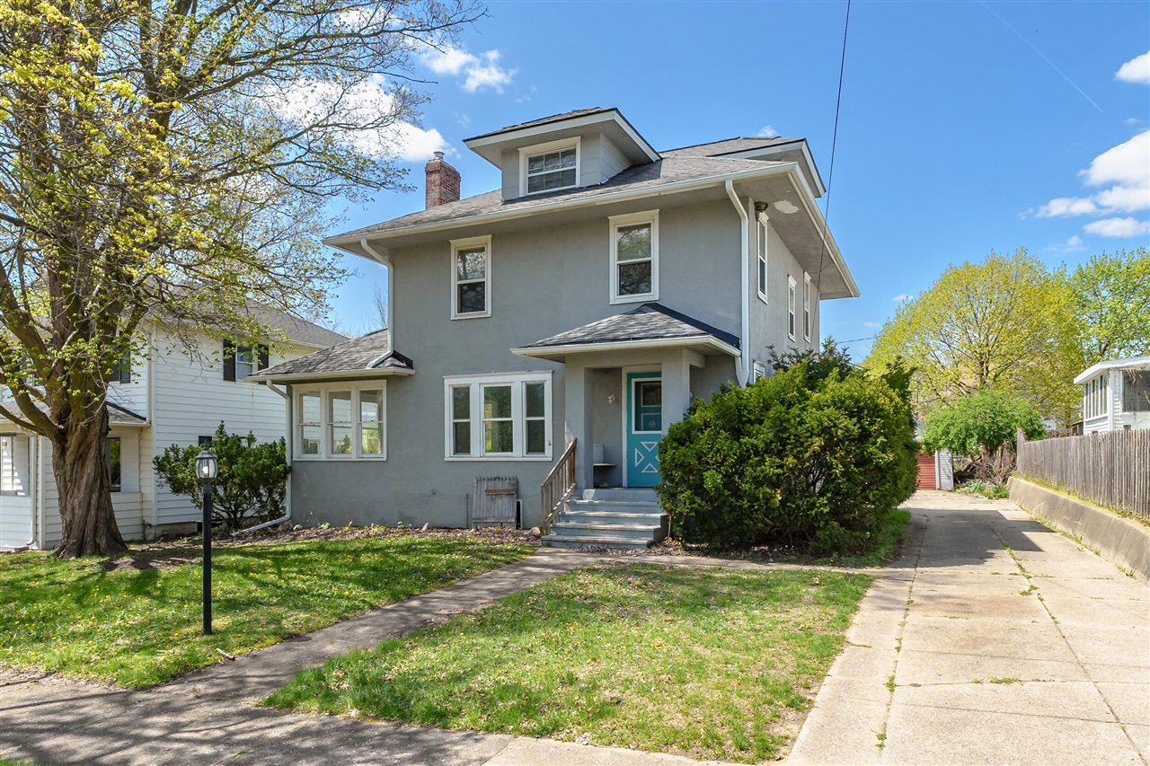 Chestnut St, Battle Creek, MI 49017