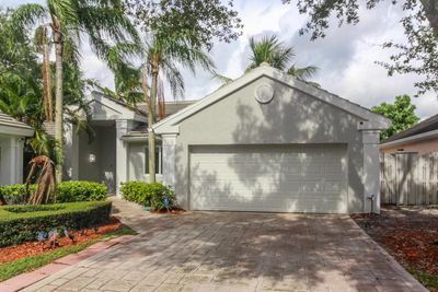 30 Governors Court, House other with 3 bedrooms, 2 bathrooms and null parking in Palm Beach Gardens FL | Image 1