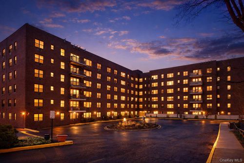 apt-3b-77 Carpenter Ave, Mount Kisco, NY, 10549-2464 | Card Image
