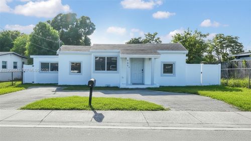 649 Nw 24th Ave, Fort Lauderdale, FL, 33311-7772 | Card Image