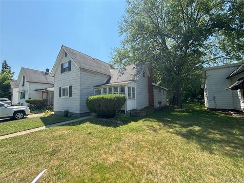 130 Meadle St, Mount Clemens, MI, 48043-2431 | Card Image
