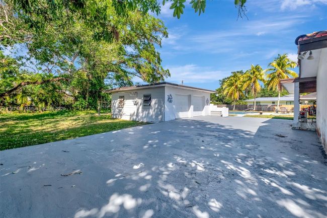 6835 Sw 112 Th St, House other with 4 bedrooms, 3 bathrooms and null parking in Pinecrest FL | Image 22