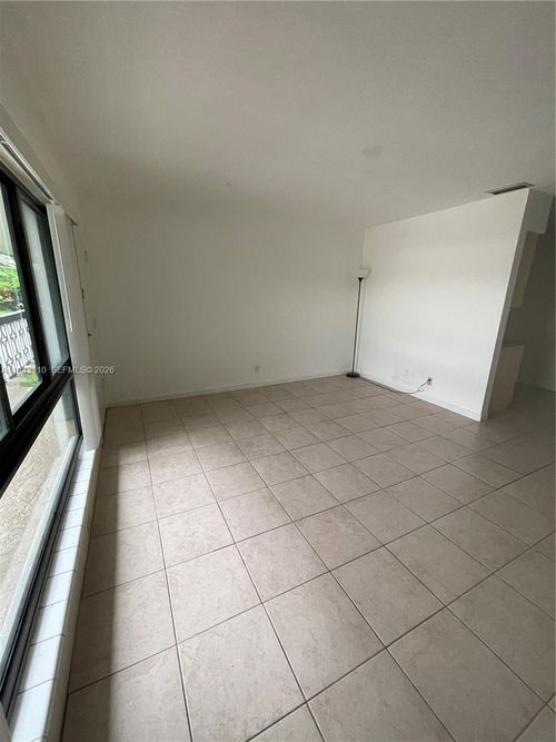 apt-15-5910 Ne 18th Ave, Fort Lauderdale, FL, 33334-5926 | Card Image