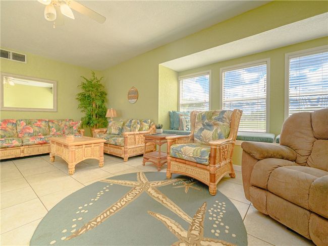 1170 S Virginia St, House other with 4 bedrooms, 4 bathrooms and null parking in Port Lavaca TX | Image 6