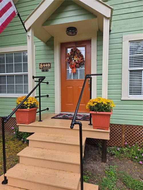 449 Rose St, UMATILLA, FL, 32784-8639 | Card Image