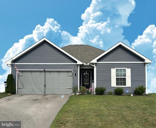 82 Ledger Dr, HANOVER, PA, 17331-9821 | Card Image