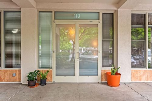 110-985 Doubles Dr, Santa Rosa, CA, 95407-6699 | Card Image