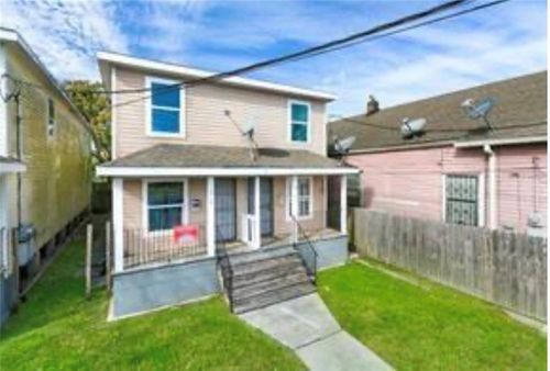 1512 14 Clouet Street, New Orleans, LA, 70117 | Card Image